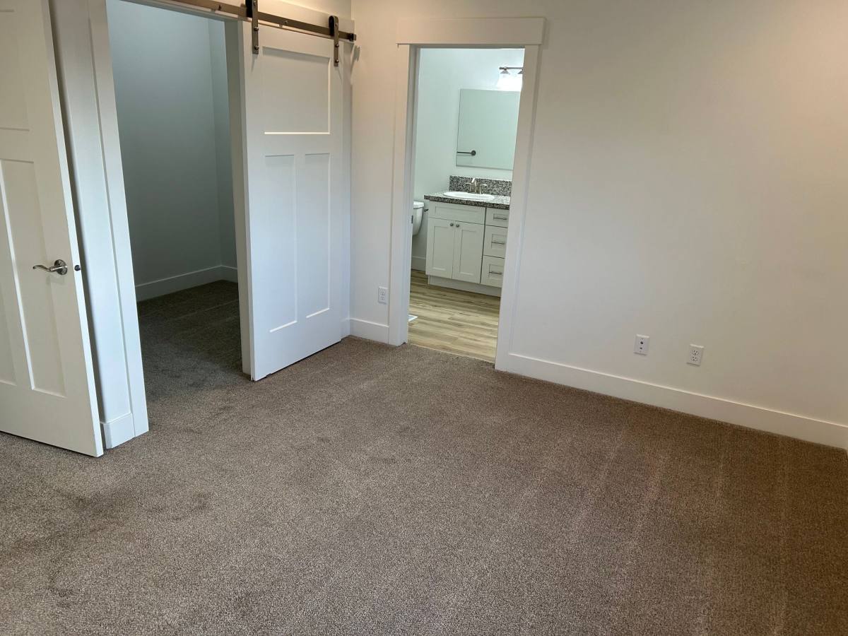 Townhouse for rent at 358 S 3rd W, Sugar City, ID 83448