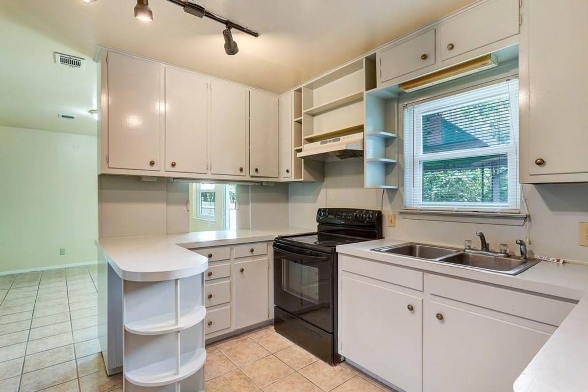 House for rent at 1703 Rockbridge Terrace, Austin, TX 78741