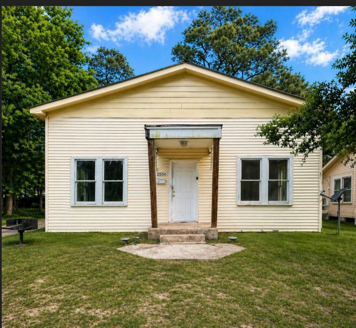 House for rent at 2550 Pierce St, Beaumont, TX 77703