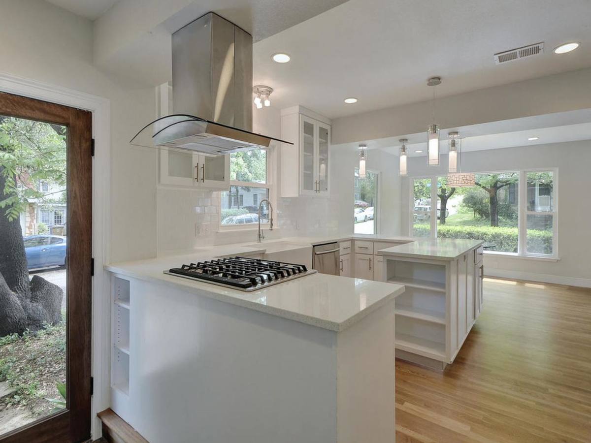 House for rent at 2914 Hampton Rd, Austin, TX 78705