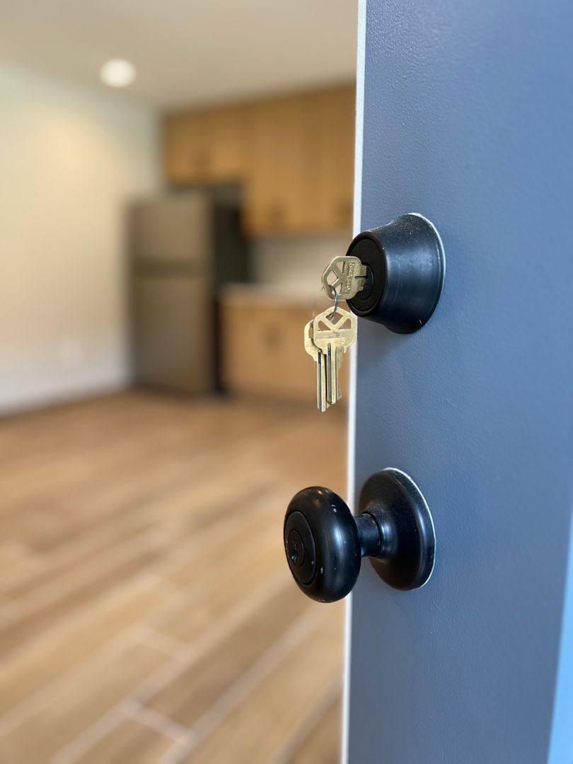 Apartment for rent at 14921 Vanowen St, Van Nuys, CA 91405
