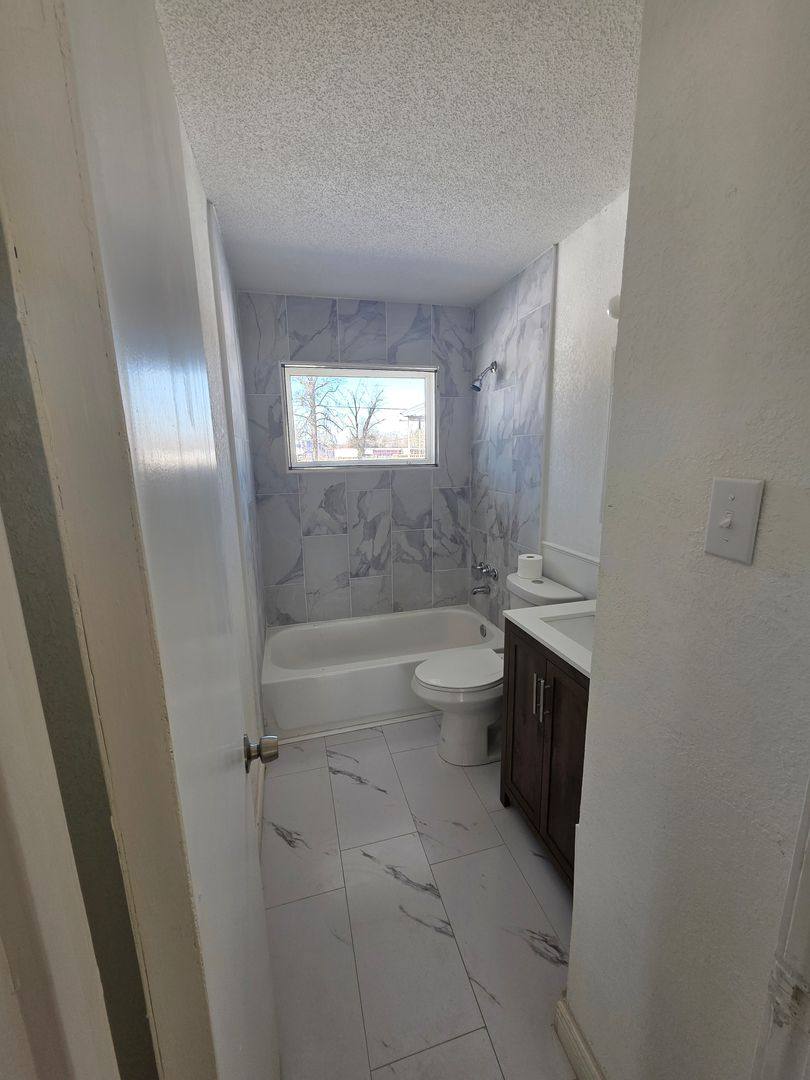 House for rent at 14 W Adams, East Saint Louis, IL 62206