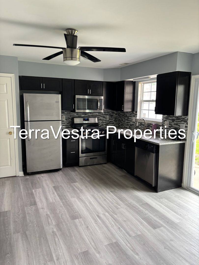 House for rent at 3202 Tall Pines, Clementon, NJ 08021