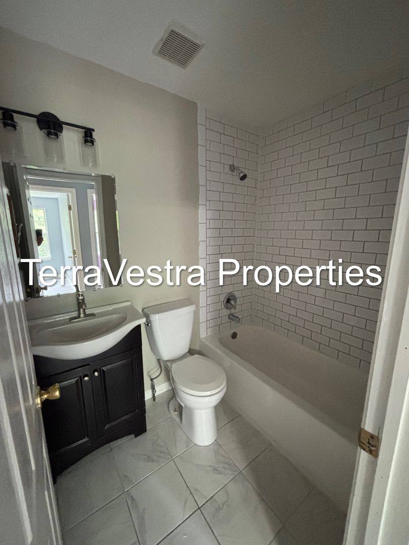House for rent at 3202 Tall Pines, Clementon, NJ 08021