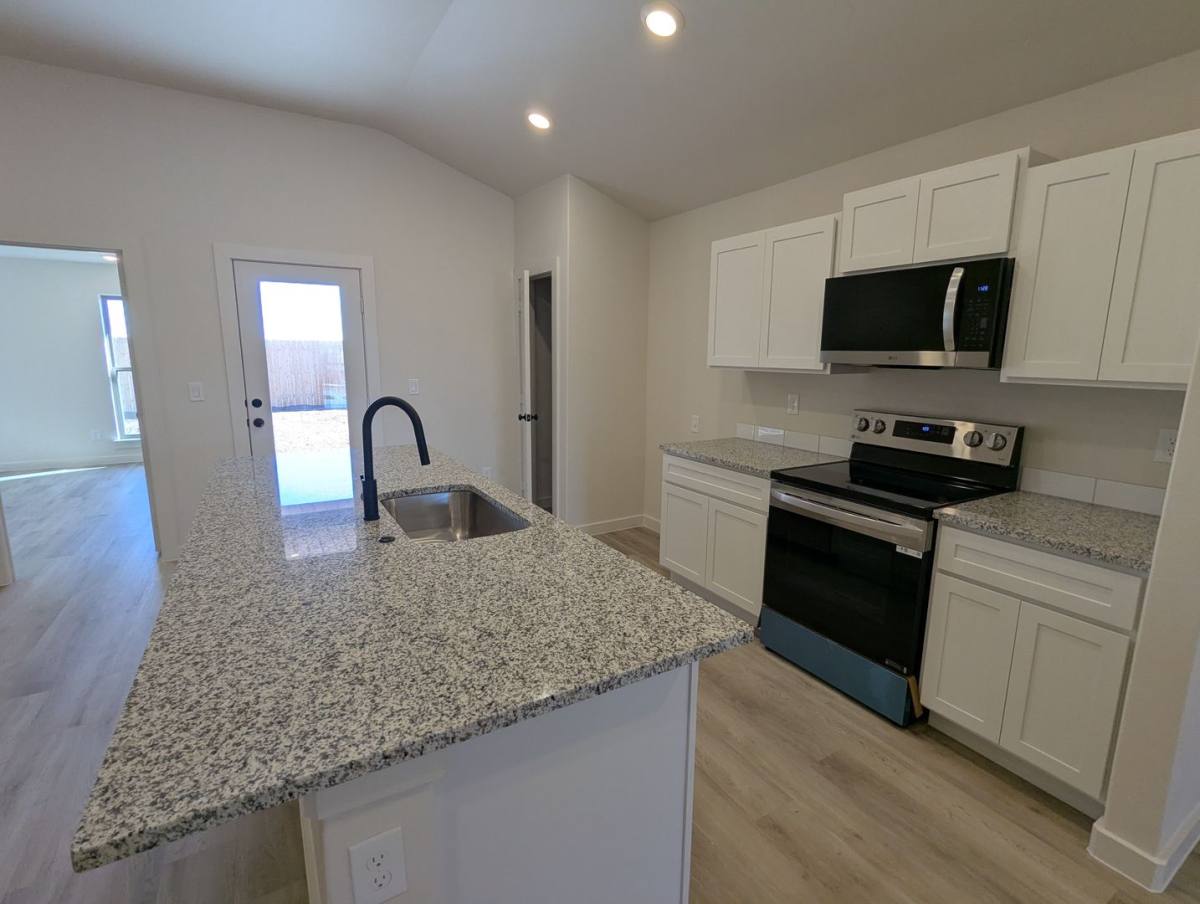 House for rent at 2008 Cottonwood Ave, Wolfforth, TX 79382
