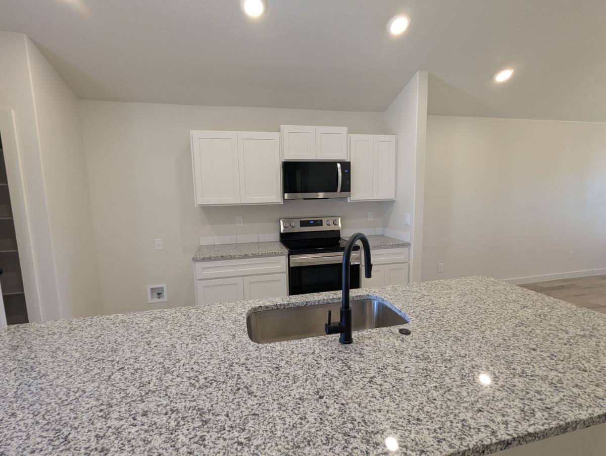 House for rent at 2008 Cottonwood Ave, Wolfforth, TX 79382