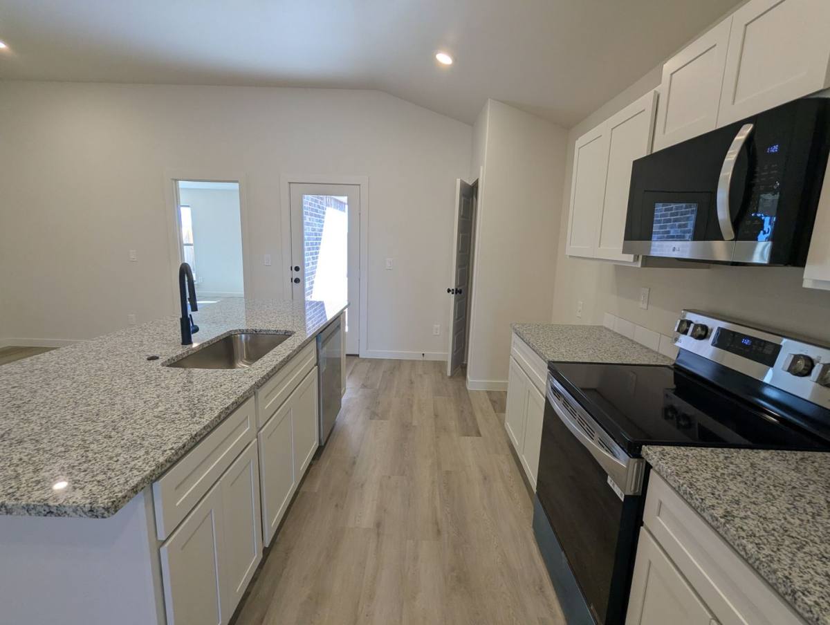 House for rent at 2008 Cottonwood Ave, Wolfforth, TX 79382
