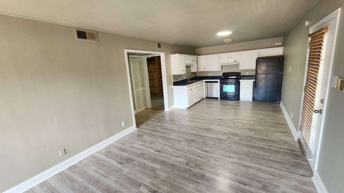 Condo for rent at 1304 Summit St, Austin, TX 78741