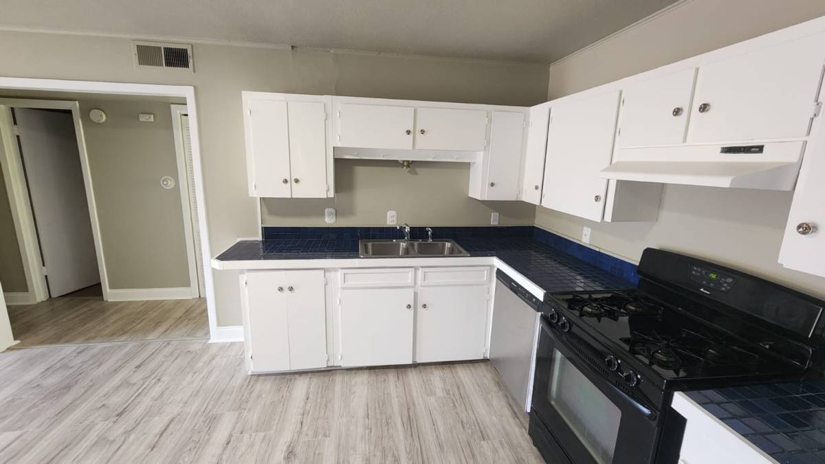 Condo for rent at 1304 Summit St, Austin, TX 78741