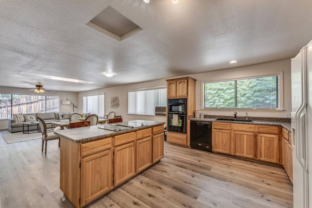 Apartment for rent at 1630 Plumas St, Reno, NV 89509