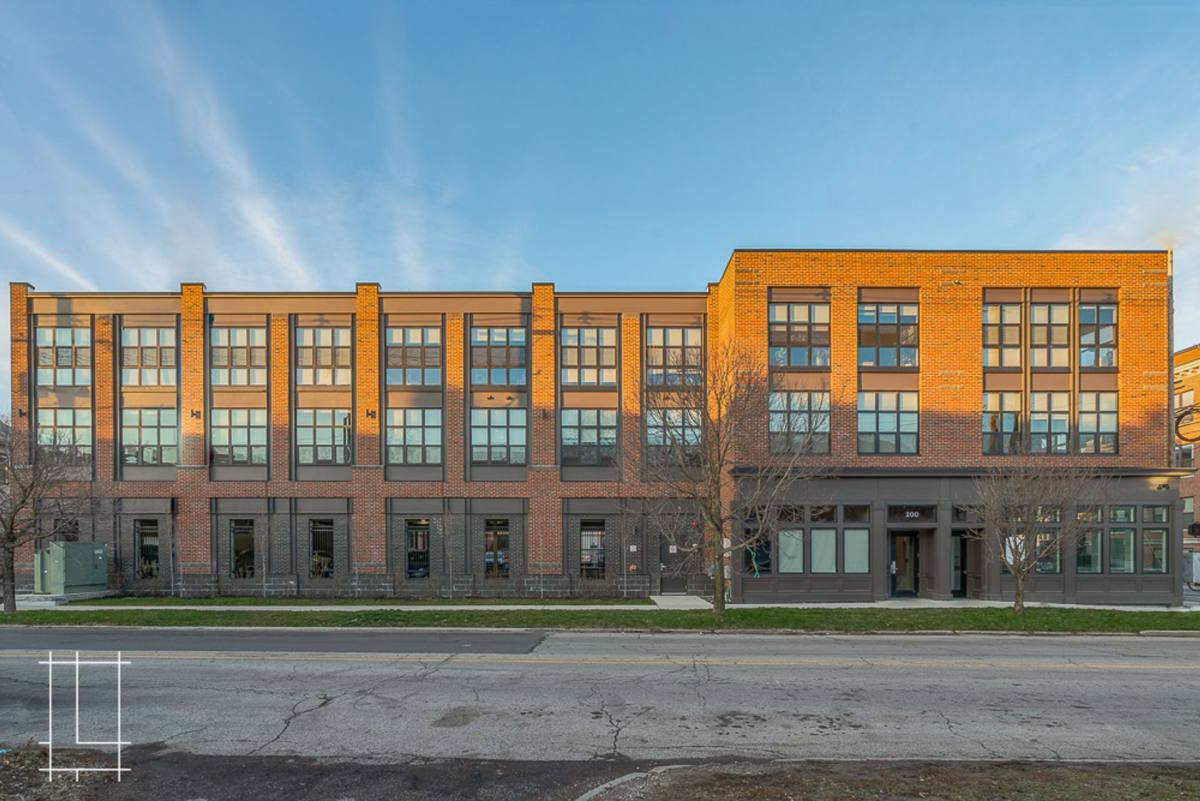 Apartment for rent at 200 E 1st Ave, Columbus, OH 43201