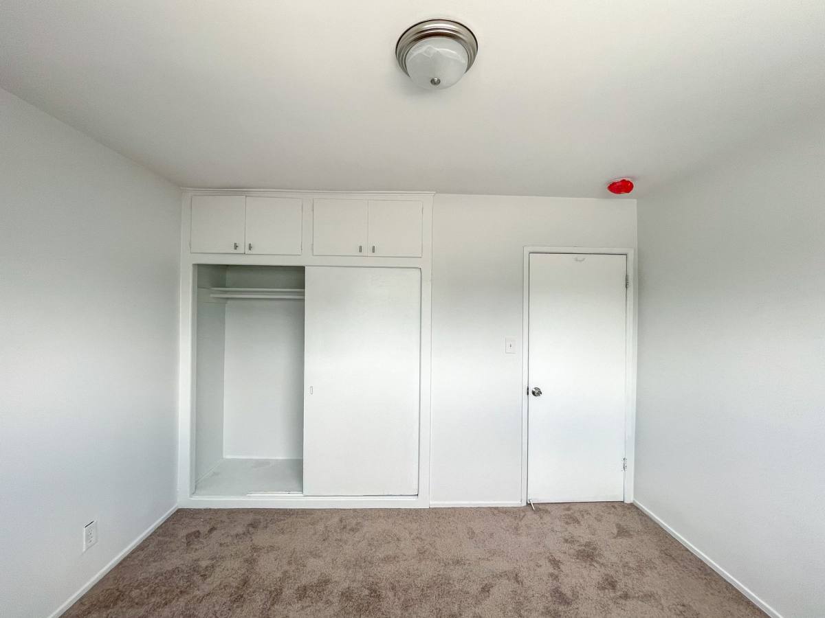 Apartment for rent at 1069 Browning Blvd, Los Angeles, CA 90037