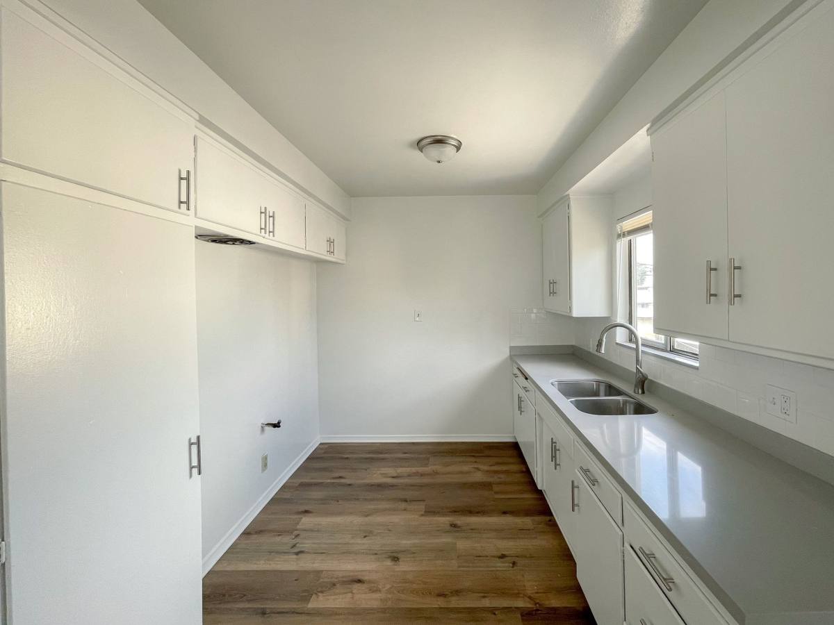 Apartment for rent at 1069 Browning Blvd, Los Angeles, CA 90037