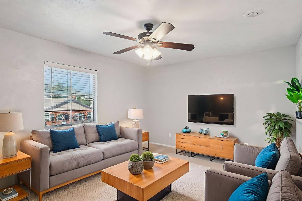 Apartment for rent at 1605 S Cooper St, Arlington, TX 76010