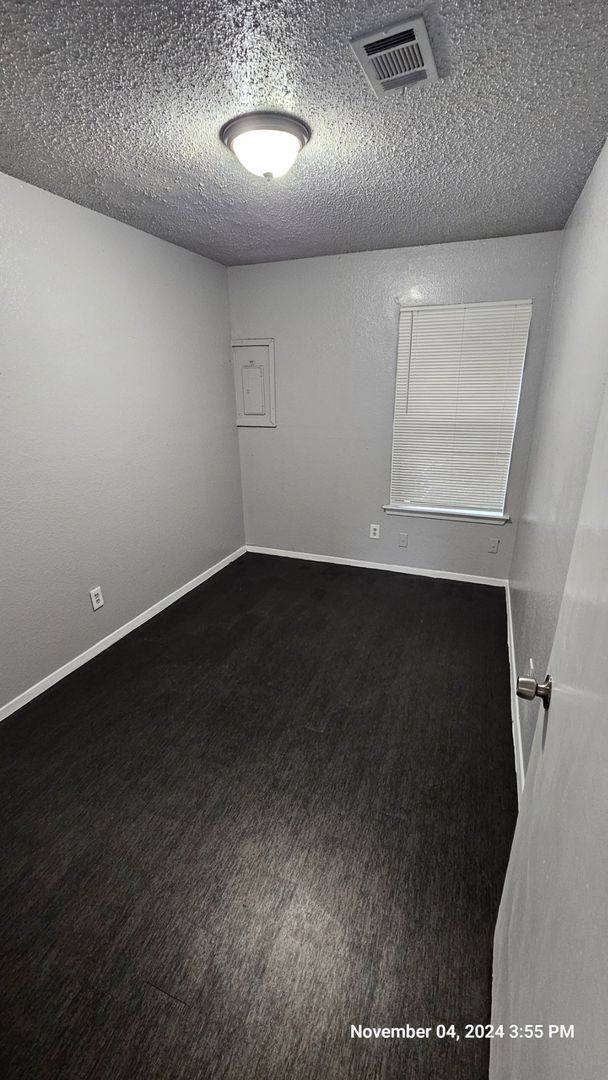 Apartment for rent at 5424 -26 Helmick Ave, Fort Worth, TX 76107