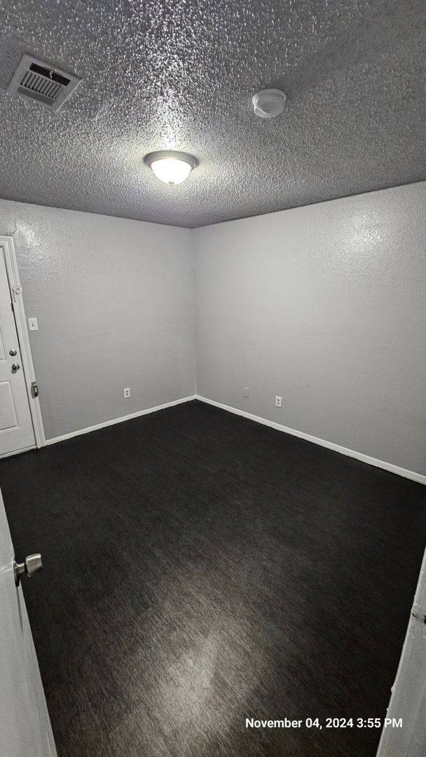 Apartment for rent at 5424 -26 Helmick Ave, Fort Worth, TX 76107