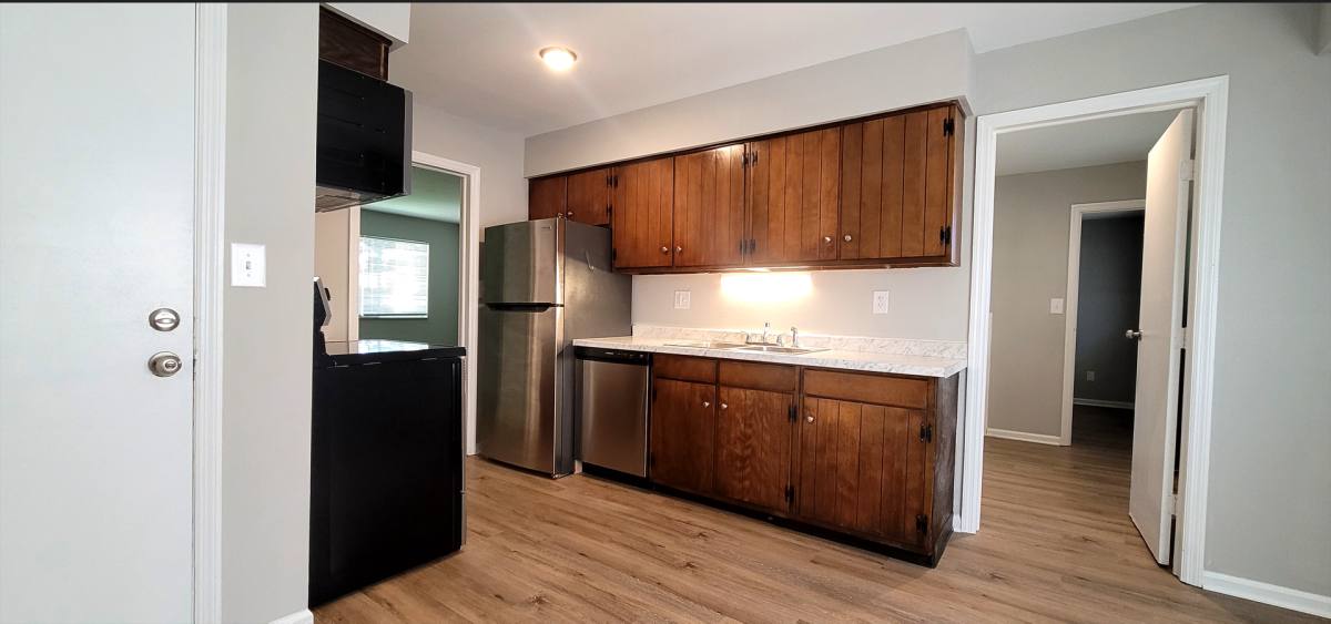 Apartment for rent at 3030-3032 Creekview Circle, Dayton, OH 45414