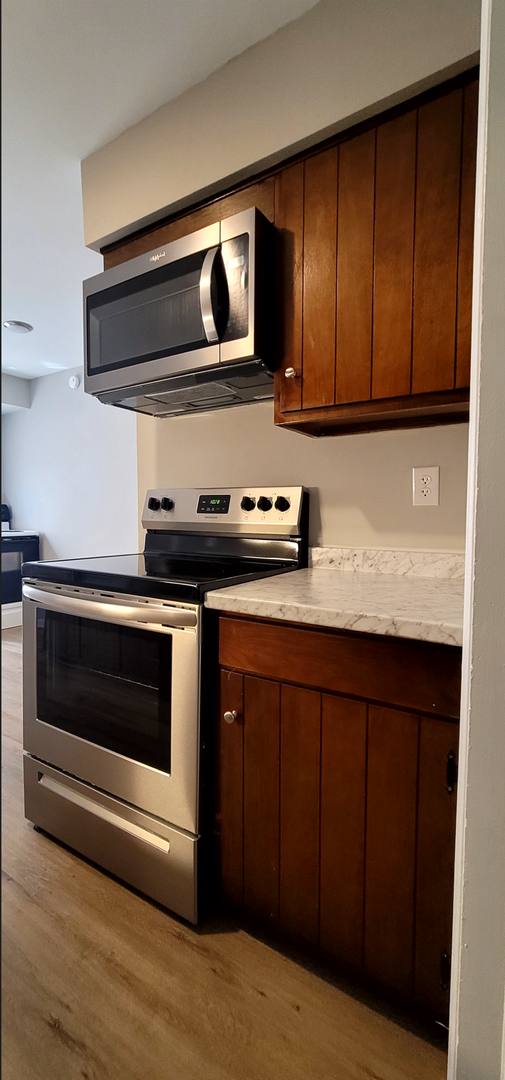 Apartment for rent at 3030-3032 Creekview Circle, Dayton, OH 45414
