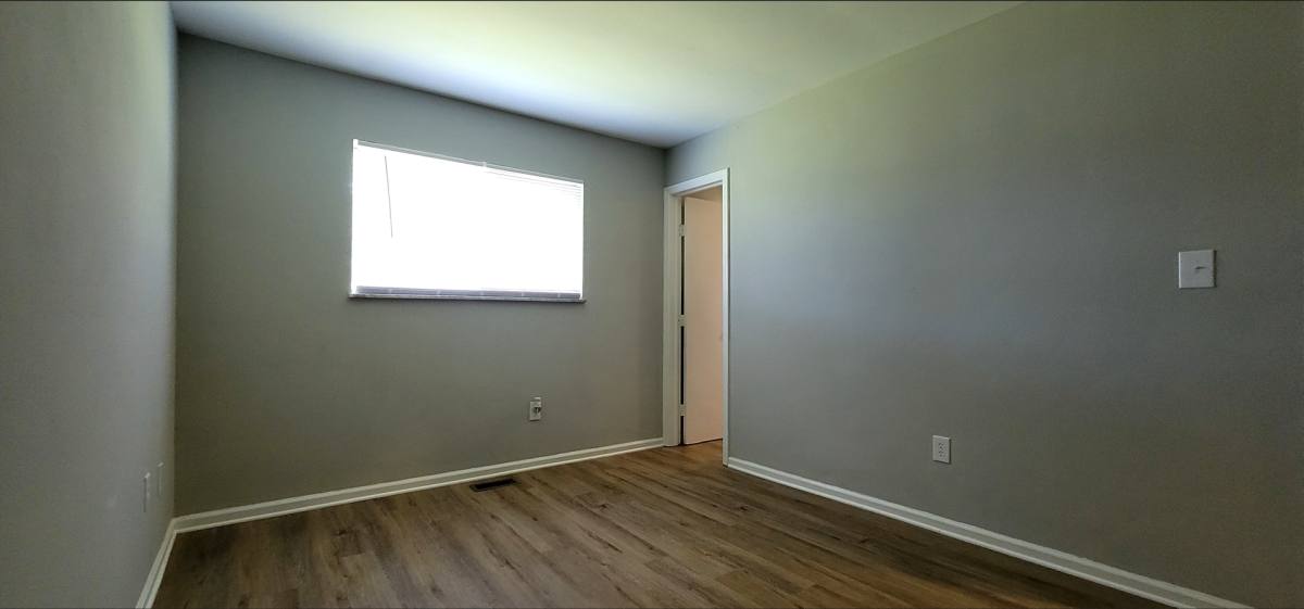 Apartment for rent at 3030-3032 Creekview Circle, Dayton, OH 45414
