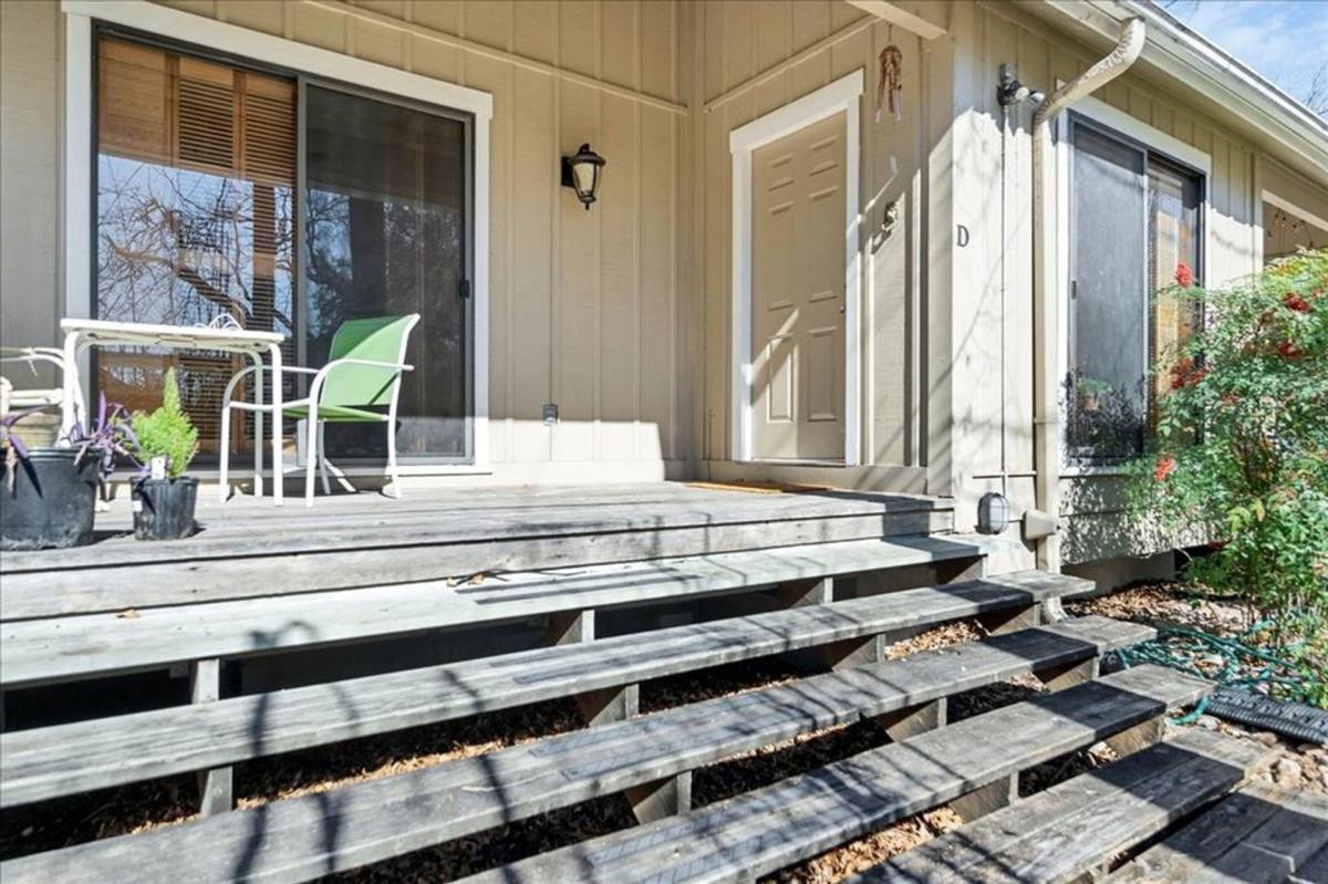 Townhouse for rent at 2904 Pearl St #A, Austin, TX 78705