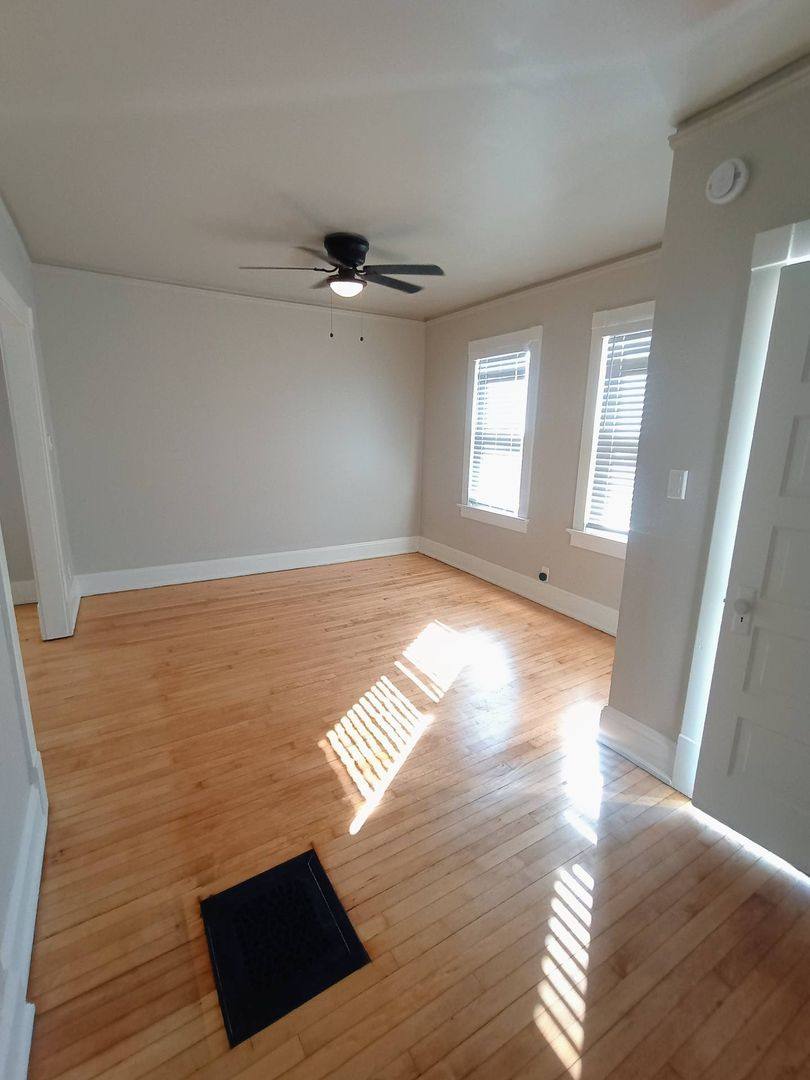 Townhouse for rent at 1822 N Warren Ave, Milwaukee, WI 53202