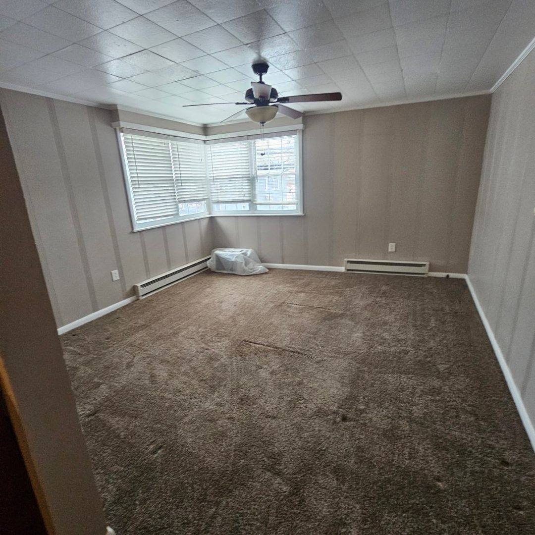 Apartment for rent at 1232 N Main St, Hampstead, MD 21074