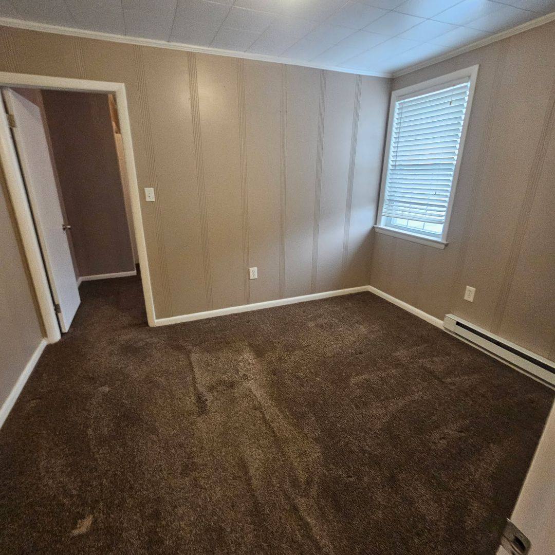 Apartment for rent at 1232 N Main St, Hampstead, MD 21074