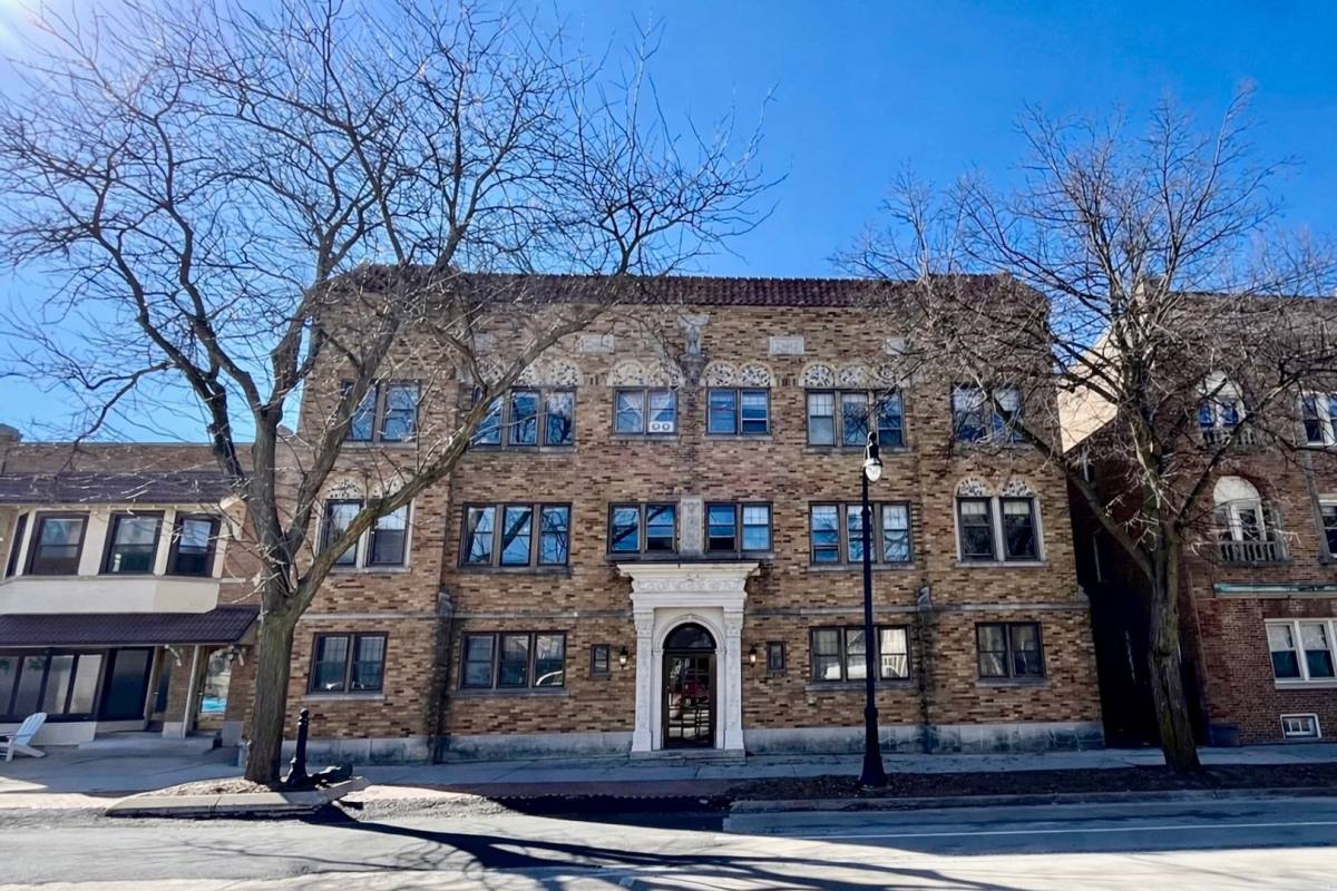 Apartment for rent at 4455 N Oakland Ave, Milwaukee, WI 53211