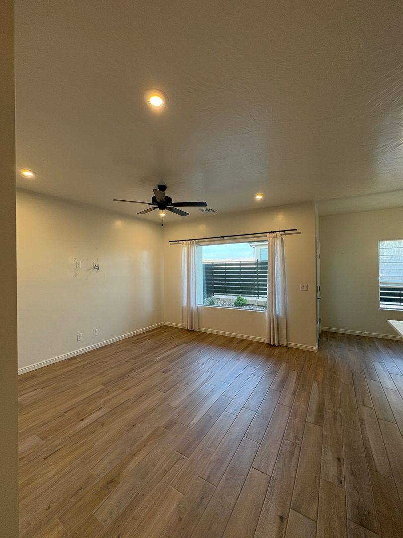 House for rent at 391 Deep Creek Dr, Washington, UT 84780