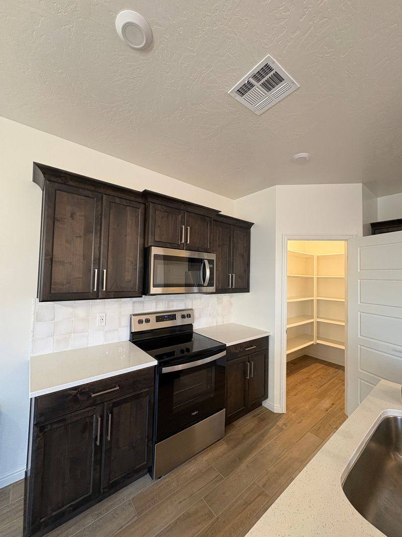 House for rent at 391 Deep Creek Dr, Washington, UT 84780