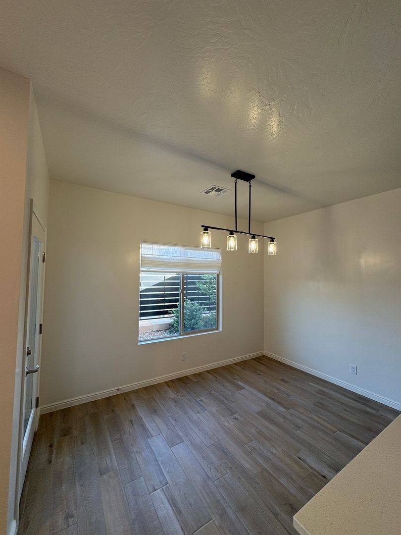 House for rent at 391 Deep Creek Dr, Washington, UT 84780