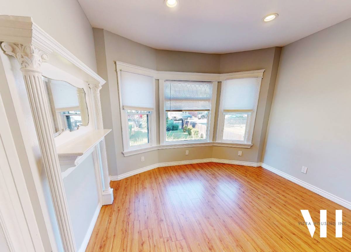 Apartment for rent at 2350 Portland St, Los Angeles, CA 90007