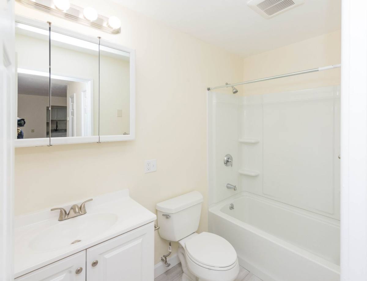 Apartment for rent at 905 Mix Ave, Hamden, CT 06514
