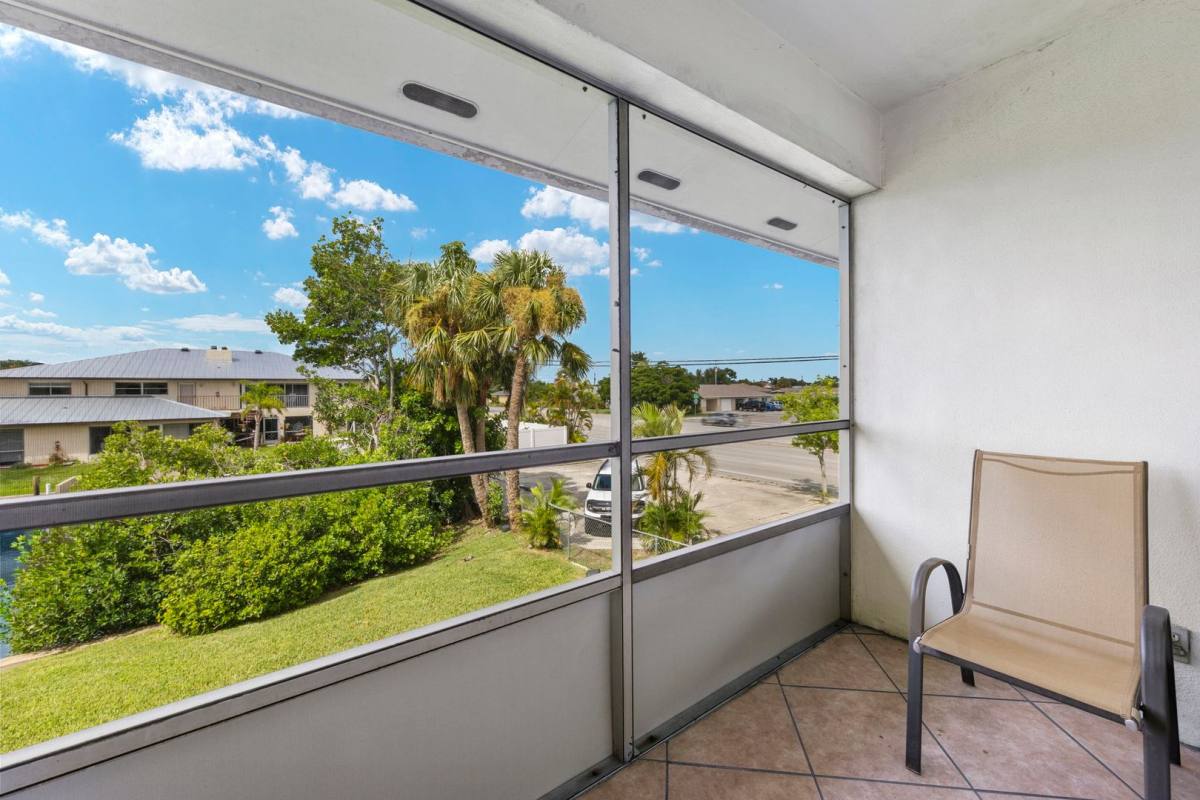 Condo for rent at 4802 Tudor Dr, Cape Coral, FL 33904