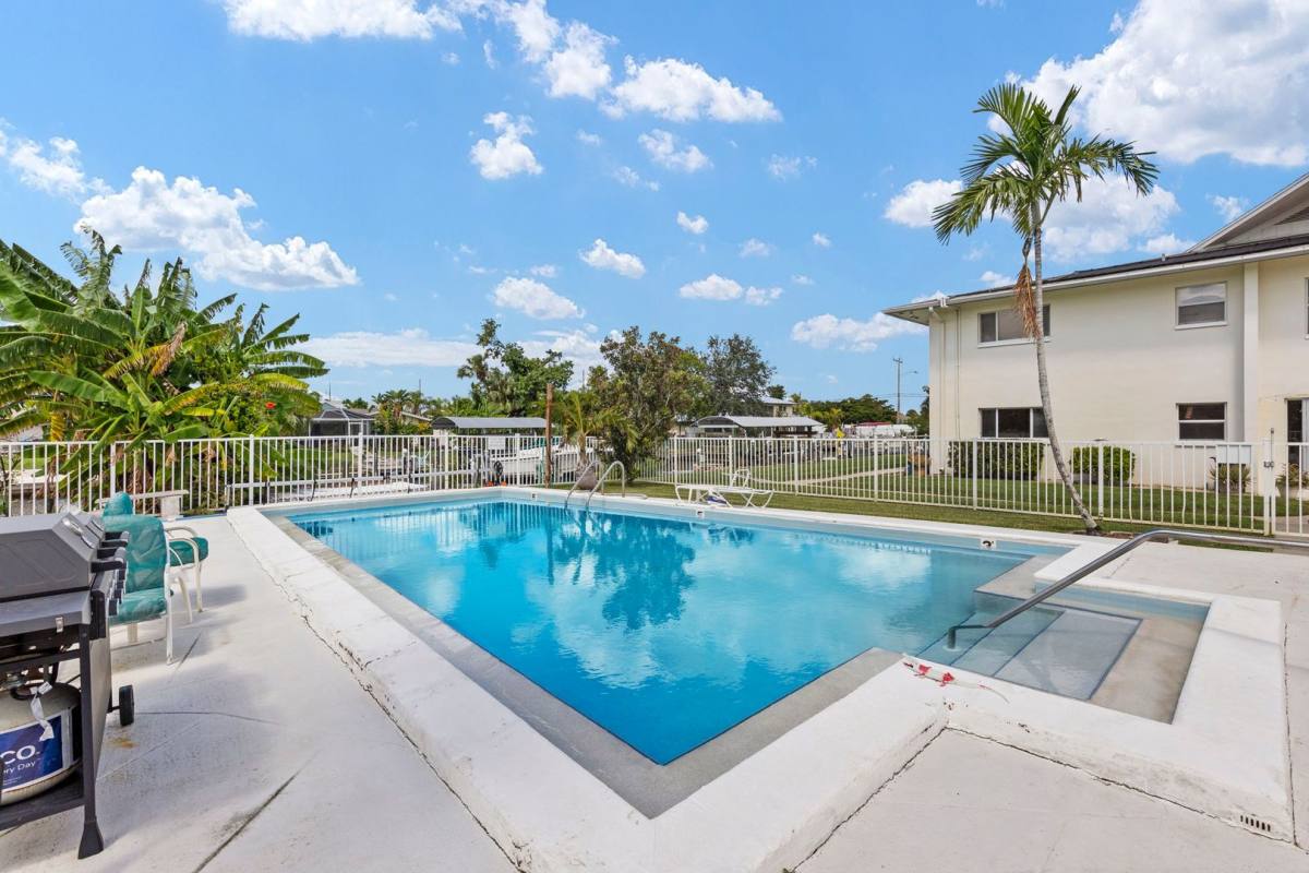 Condo for rent at 4802 Tudor Dr, Cape Coral, FL 33904