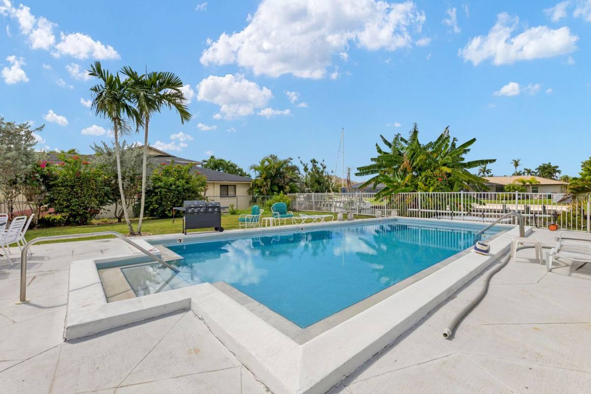 Condo for rent at 4802 Tudor Dr, Cape Coral, FL 33904