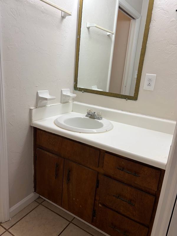 Townhouse for rent at 220 Atkinson Dr #D, Tallahassee, FL 32304