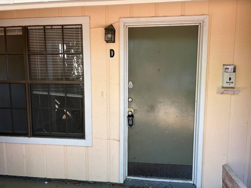 Townhouse for rent at 220 Atkinson Dr #D, Tallahassee, FL 32304