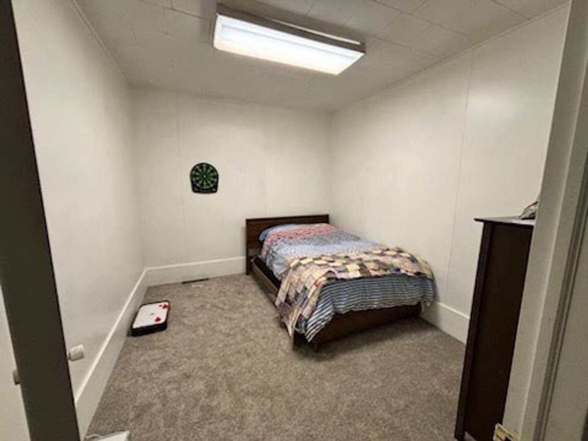 Apartment for rent at 708 E 2nd Ave N, Columbus, MT 59019