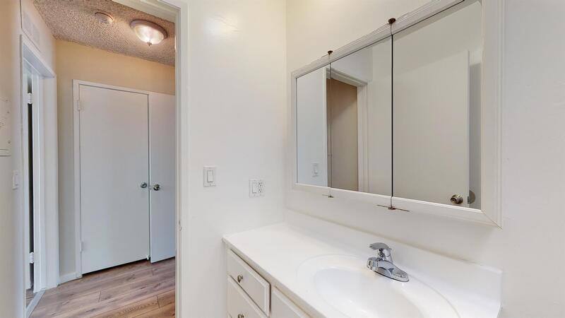 Apartment for rent at 425 N Hobart Blvd #207, Los Angeles, CA 90004