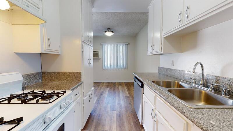 Apartment for rent at 425 N Hobart Blvd #207, Los Angeles, CA 90004