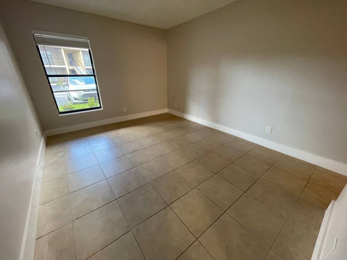 Condo for rent at 5323 Summerlin Rd, Fort Myers, FL 33919