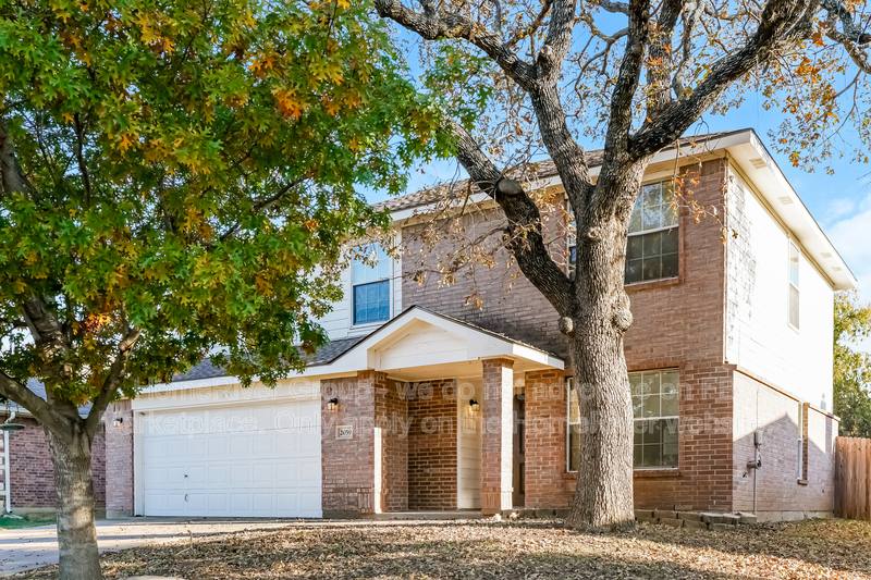 House for rent at 2059 Turtle Cove Dr, Mansfield, TX 76063