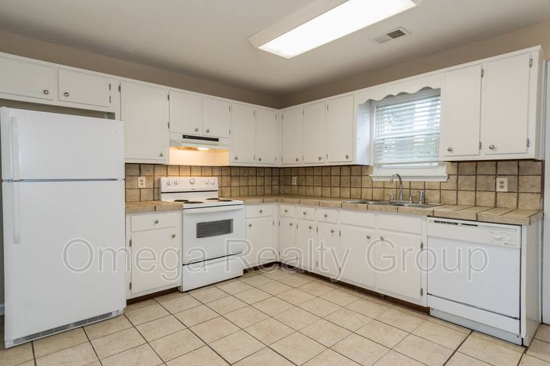 House for rent at 2345 Grayson Valley Circle, Birmingham, AL 35235