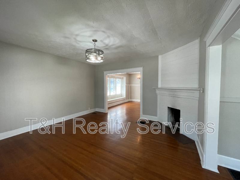 House for rent at 22 E Parkview Ave, Indianapolis, IN 46201