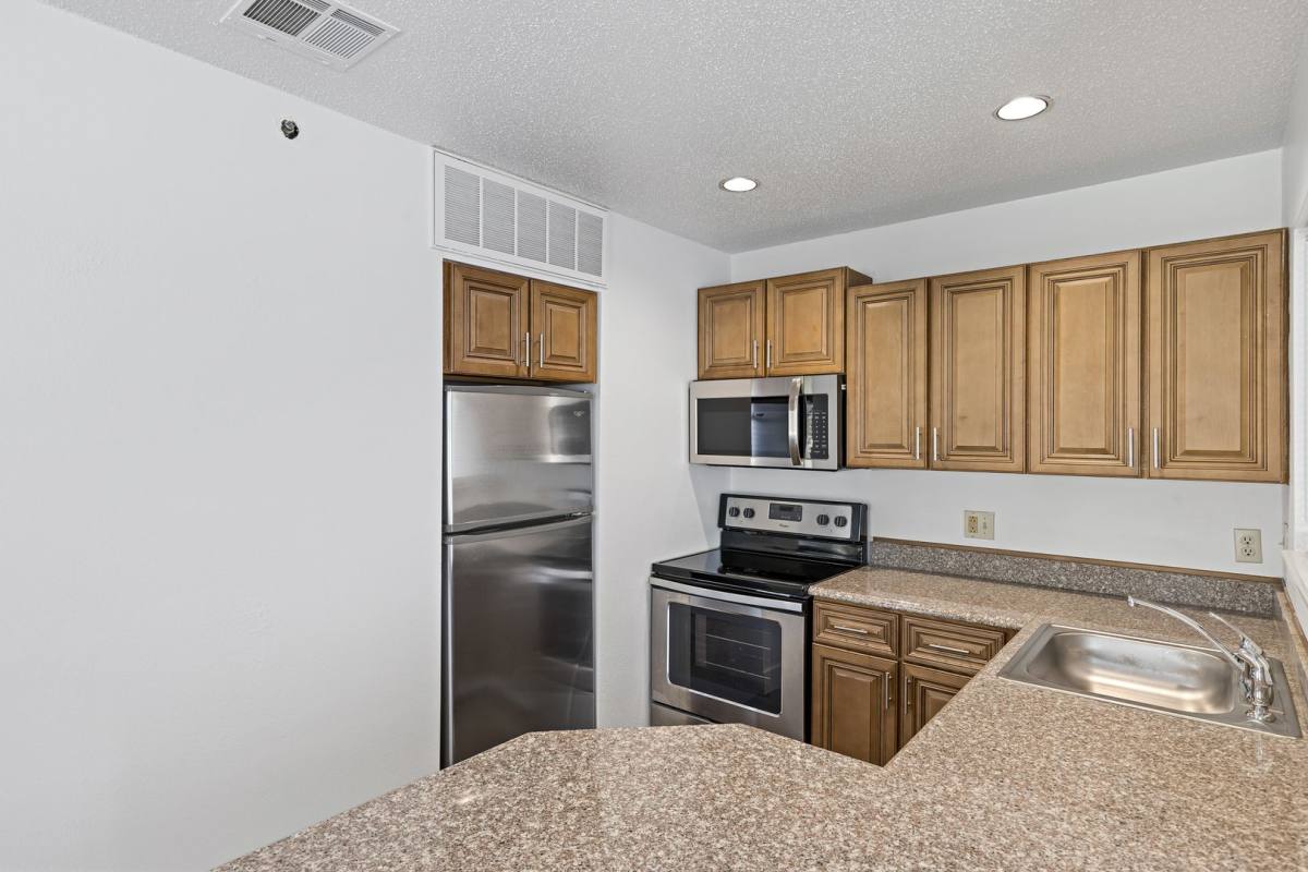 Apartment for rent at 1500 E Kilgore Rd, Kalamazoo, MI 49001