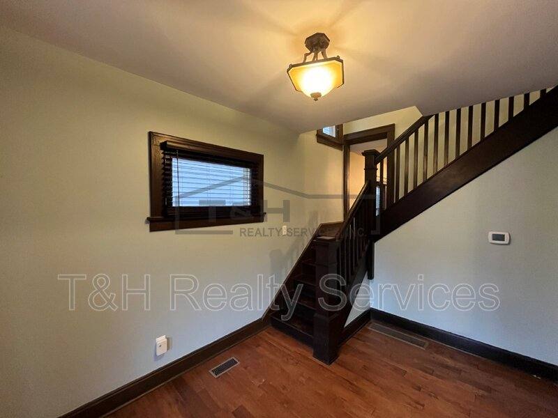 House for rent at 932 E Morris St, Indianapolis, IN 46203