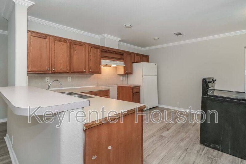 House for rent at 829 Marjorie St #B, Houston, TX 77088