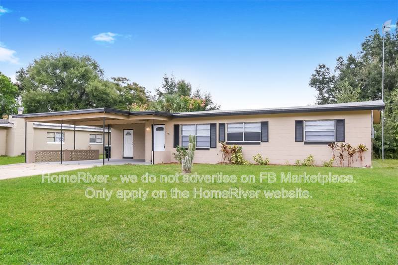 House for rent at 4901 Hernandes Dr, Orlando, FL 32808