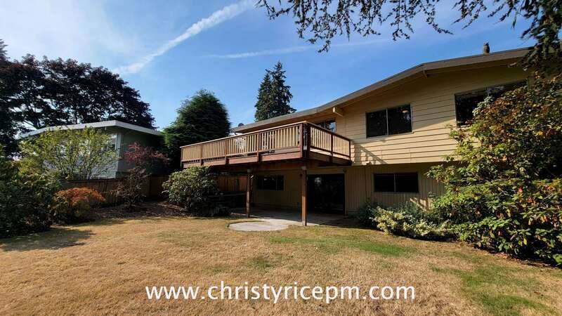 House for rent at 820 172nd Ave NE, Bellevue, WA 98008